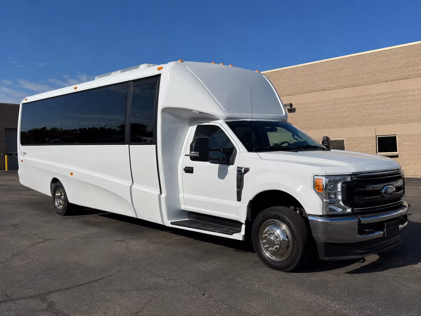 field trip bus rentals for gilroy schools heading to bay area performing arts