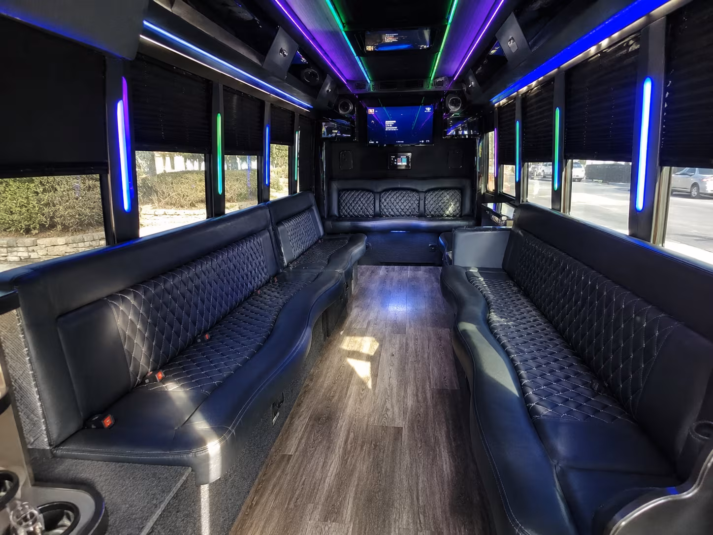 gilroy 15 passenger party bus interior