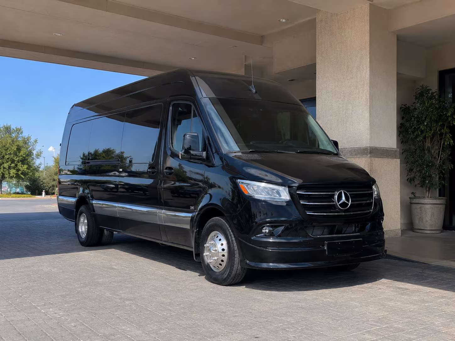 gilroy sporting event transportation onboard seating