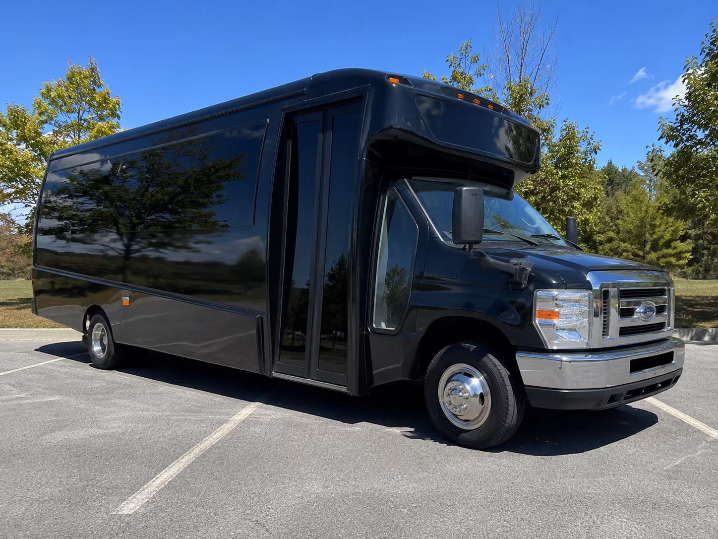 minibus rentals for gilroy wedding parties and bridal groups