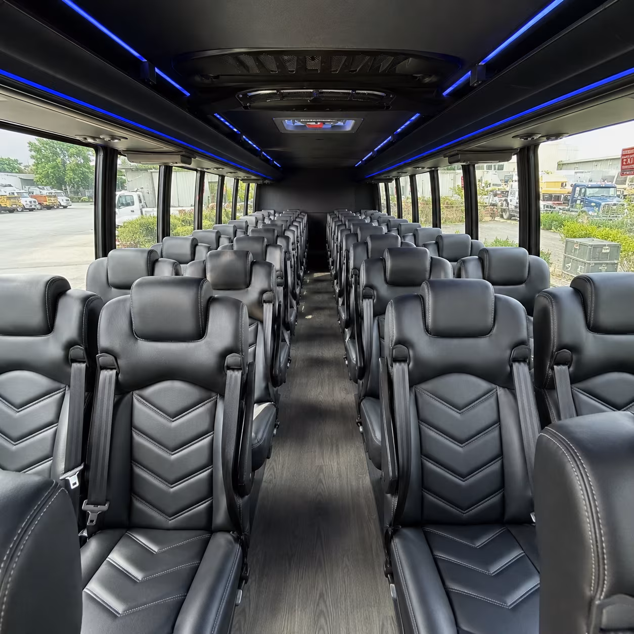 minibus wine tours along hecker pass and the uvas valley